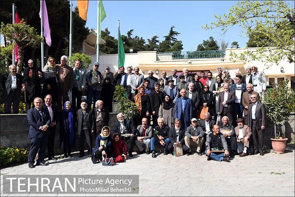 جشن تولد هنرمندان پیشکسوت متولد فروردین ماه 36