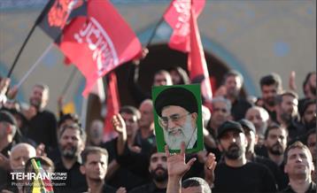 اقامه نماز بر پیکر آقای شهید ایران - 1 74