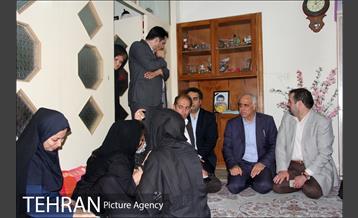 دیدار شهردار منطقه 4 با خانواده مرحوم نوجوان 13 ساله علی هوشنگی 7
