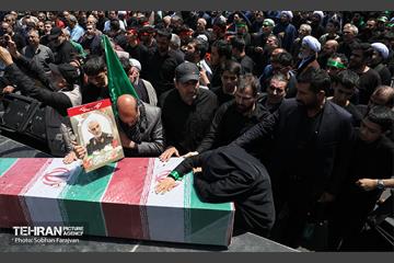 اجتماع صادقیون در میدان صادقیه تهران 17