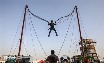 استقبال مسافران نوروزی از برج میلاد تهران  7