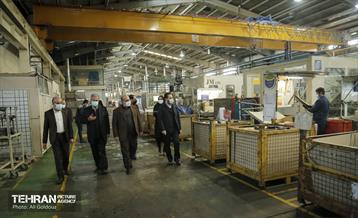 بازدید شهردار منطقه 21 از گروه صنعتی برنز 10