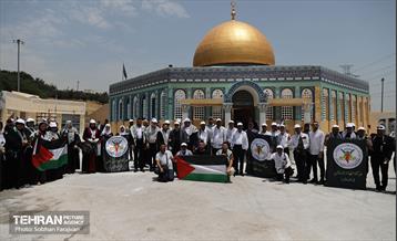 بازدید بیش از ۱۰۰ خانواده شهدای غزه از برج میلاد 2
