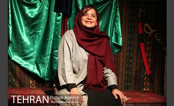 نمایش نام تمام مادران...‎ 11