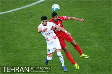 دیدار تیم های فوتبال پرسپولیس و پدیده