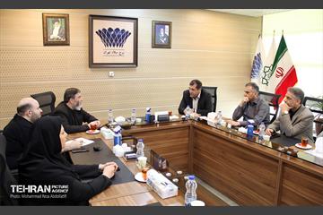 نشست مدیران اداره‌ کل سرمایه‌ انسانی با پرسنل برج میلاد 12