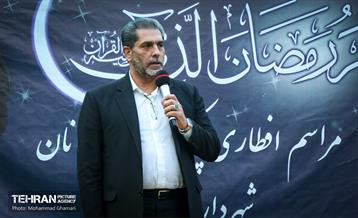 ضیافت یک هزار نفری افطار شهرداری منطقه 10