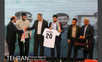 رونمایی پیراهن تیم ملی 7
