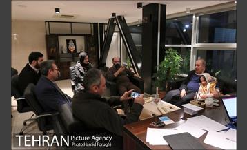 نمایش "من" در پردیس تئاتر تهران (خاوران) 1