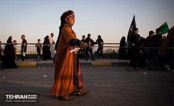 کاروان نمادین اسرای کربلا در مسیر طویریج  13