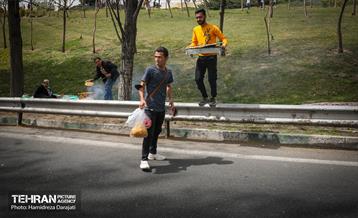 روز طبیعت در پارک ساعی و حاشیه اتوبان مدرس  42