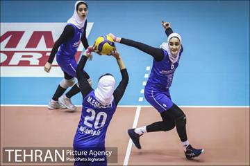 قهرمانی زود هنگام والیبال زنان سایپا تهران 11