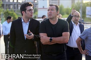 طبیعت گردی مارک ویلموتس در پل طبیعت 5