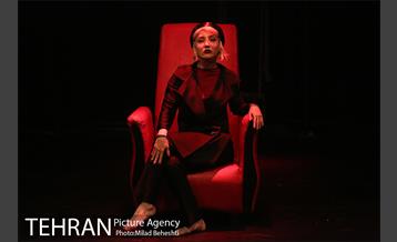 نمایش هنگامه ای که هملت به دست جادوگران مکبث کشته شد‎ 9