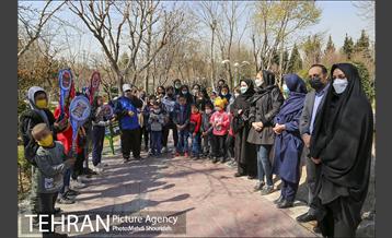 مراسم روز درختکاری در منطقه 7