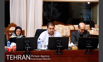 نخستین جلسه مجمع ٥١ نفره امید با حضور شهردار و استاندار تهران 33