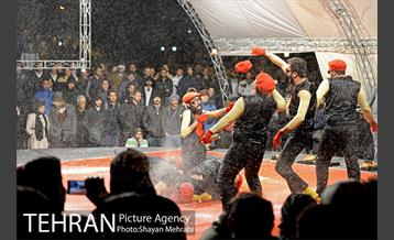 اجراهای خیابانی سی و هفتمین جشنواره تئاتر فجر 25