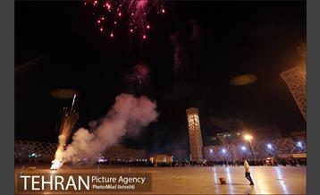 نورافشانی میدان امام حسین به مناسب سالروز پیروزی انقلاب اسلامی  17