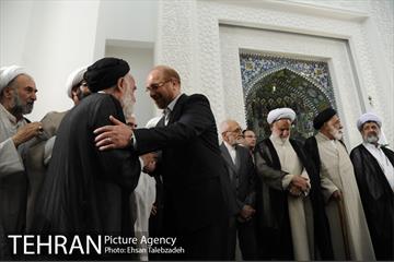 آیین افتتاح و بهره برداری از مسجد ٧٢ تن و یادمان ٦ شهید گمنام 32