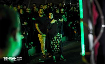 عزاداری شب عاشورا در میدان منیریه  23