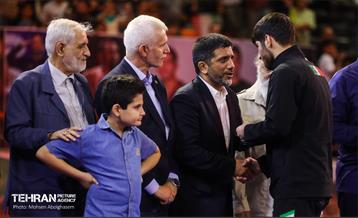 مراسم تجلیل از کشتی‌گیران قهرمان جهان (جشنی برای ایران) 41