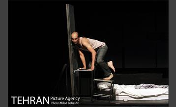 نمایش مستاجر‎ 23