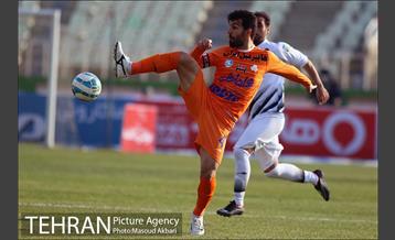 دیدار تیم های فوتبال سایپا و سیاه جامگان