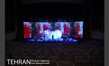 کنسرت آنلاین مهدی یغمایی 13