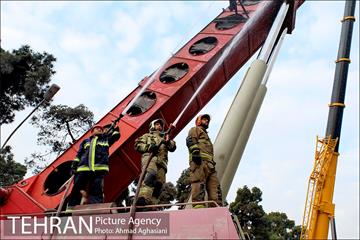 دومین روز نبرد با آوار پلاسکو 13