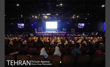 جشن "هر کودک نشانی خدا است" در فرهنگسرای بهمن 2