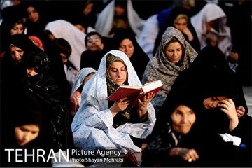 احیای شب نوزدهم ماه مبارک رمضان در حرم امام خمینی(ره) 17