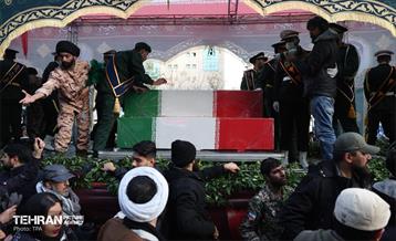 تشییع پیکر ۱۰۰ شهید مردمی و مدافع امنیت در تهران 20