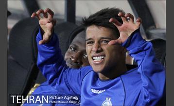 دیدار تیم های استقلال تهران و نفت آبادان  22