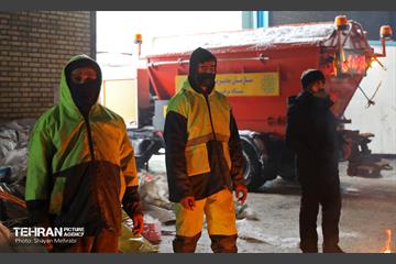 بازدید اصحاب رسانه از خدمات برف‌روبی منطقه 5 شهرداری تهران 4