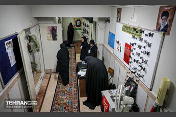 زائران مراسم وداع با آقای شهید ایران در زائرشهرهای منطقه ۱۳ 12