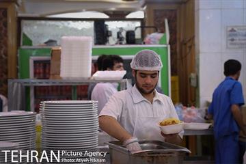 حال و هوایی از افطار تا سحر در حرم شاه عبدالعظیم حسنی 20