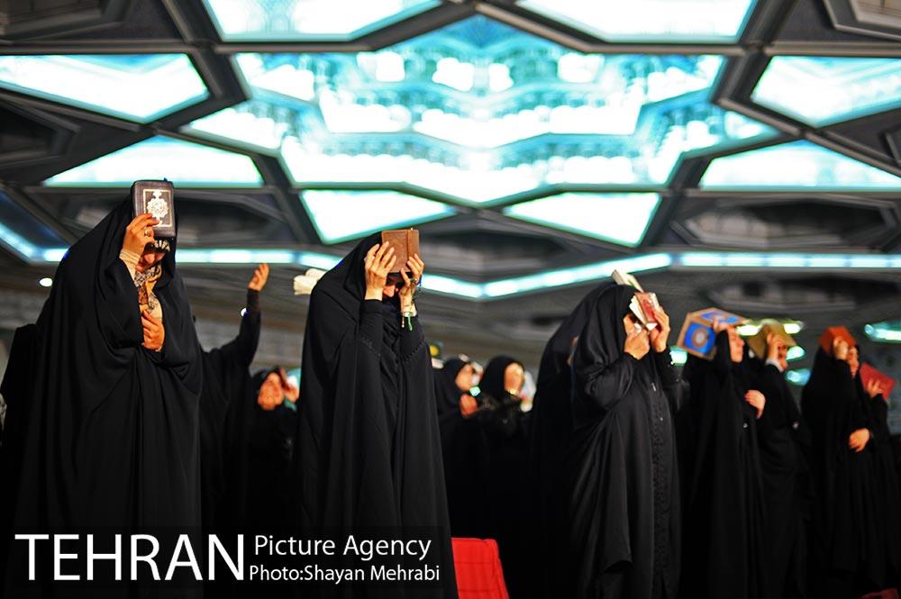 مراسم احیای شب نوزدهم ماه رمضان در مصلی تهران 38