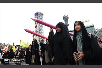 اجتماع «دختران آرمانی» 23