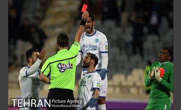 دیدار استقلال و گسترش فولاد در لیگ برتر فوتبال 21