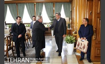 دیدار شهردار تهران با سفیر فرانسه 23