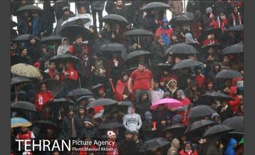 دیدار تیم‌های فوتبال استقلال تهران - سپیدرود رشت 1