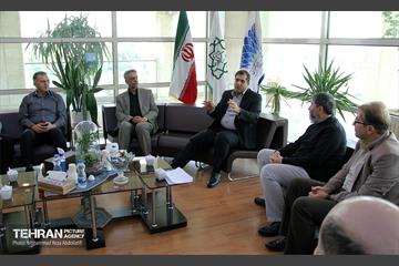 نشست مدیران اداره‌ کل سرمایه‌ انسانی با پرسنل برج میلاد 2