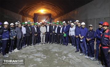 بازدید از دو ایستگاه مهم مترو 34