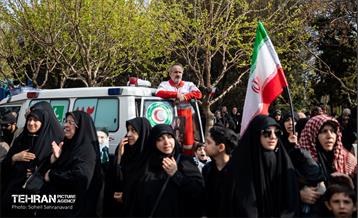 تشییع پیکر مطهر شهدای ناوشکن دنا