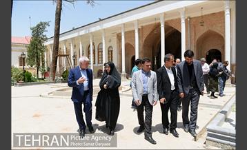 بازدید اعضا شورای شهر از خانه تاریخی اتحادیه موزه مشاهیر 21