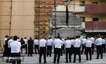 ادای احترام آتش نشان‌های تهران به شهدای جنگ ۱۲ روزه 44