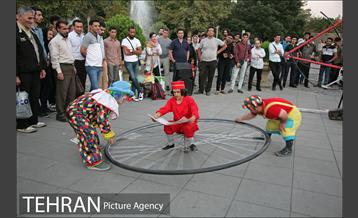 اختتامیه نمایش های خیابانی پویش از خودمان شروع کنیم 25