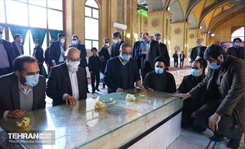 حضور مدیران شهری در حرم امام راحل(ره)، مزار شهدا و بازدید از غسالخانه بهشت زهرا(س) 8