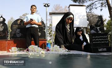 حال و هوای مزار شهید حسن طهرانی‌مقدم 20