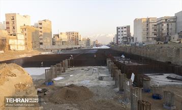 بازدید معاون مالی و اقتصاد شهری از پروژه‌های عمرانی 33